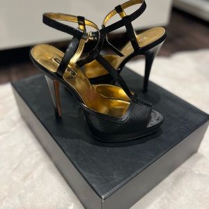 Report signature t strap stilettos in size 7. Vinyl with patent leather